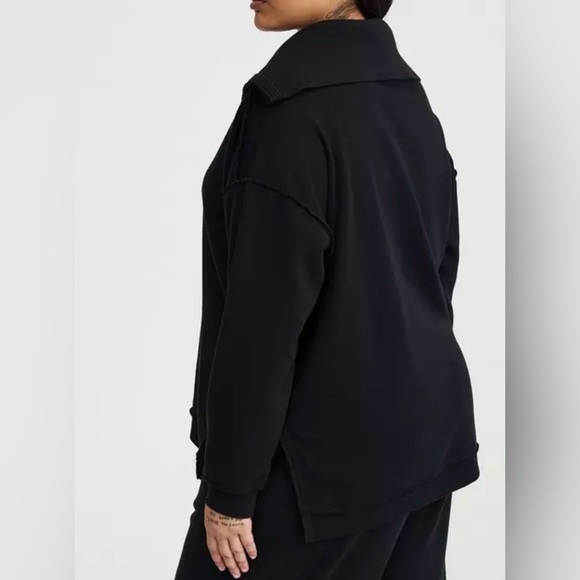 Torrid Fleece V-Neck Sweatshirt Elegant Cut Soft Comfortable size 3X - Picture 4 of 15